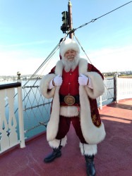 Santa Earl 1811983016015924814 1762832565 Santa Earl